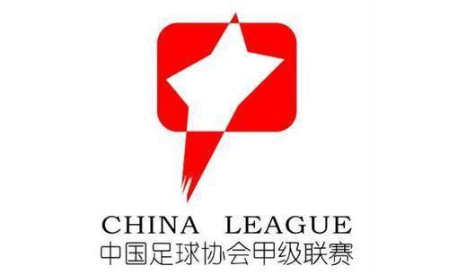 报道称，本赛季多纳鲁马的表现相较过去几个赛季有所下滑，他已经不再是巴黎圣日耳曼的非卖品。